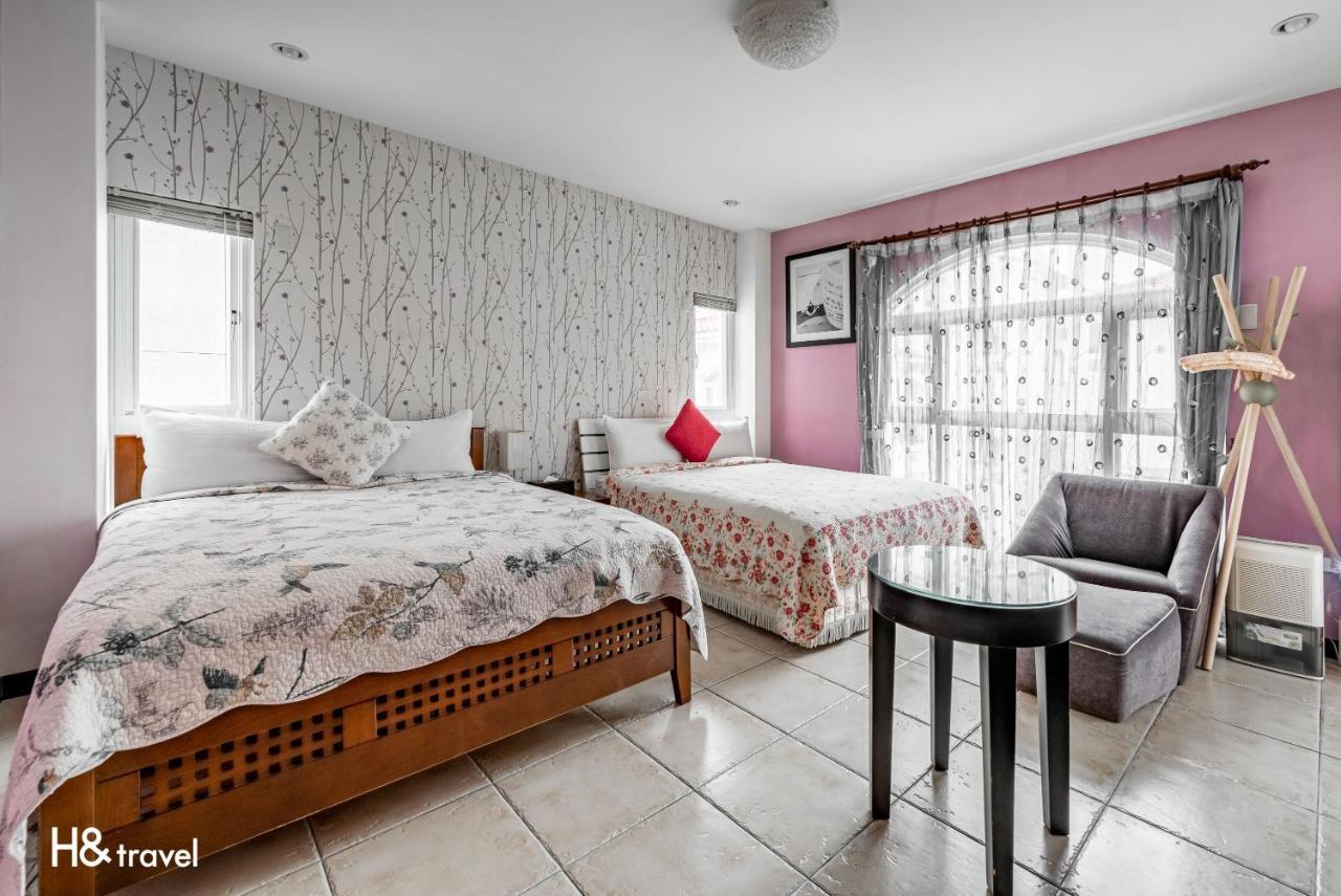 White Cotton Candy Homestay 花蓮市 エクステリア 写真