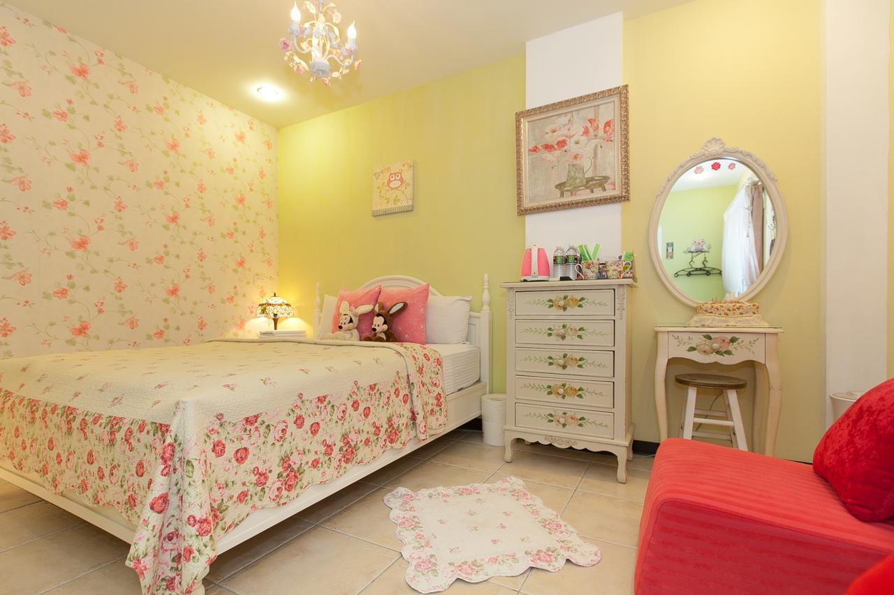 White Cotton Candy Homestay 花蓮市 エクステリア 写真