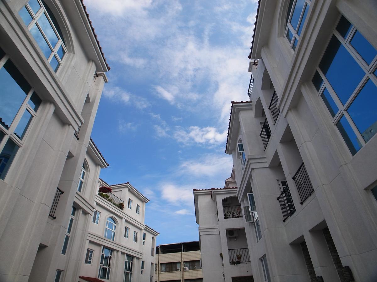 White Cotton Candy Homestay 花蓮市 エクステリア 写真